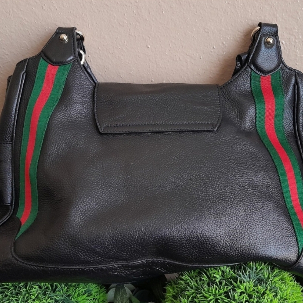 GUCCI PURSE ๐ฏ% Authentic - Picture 5 of 12
